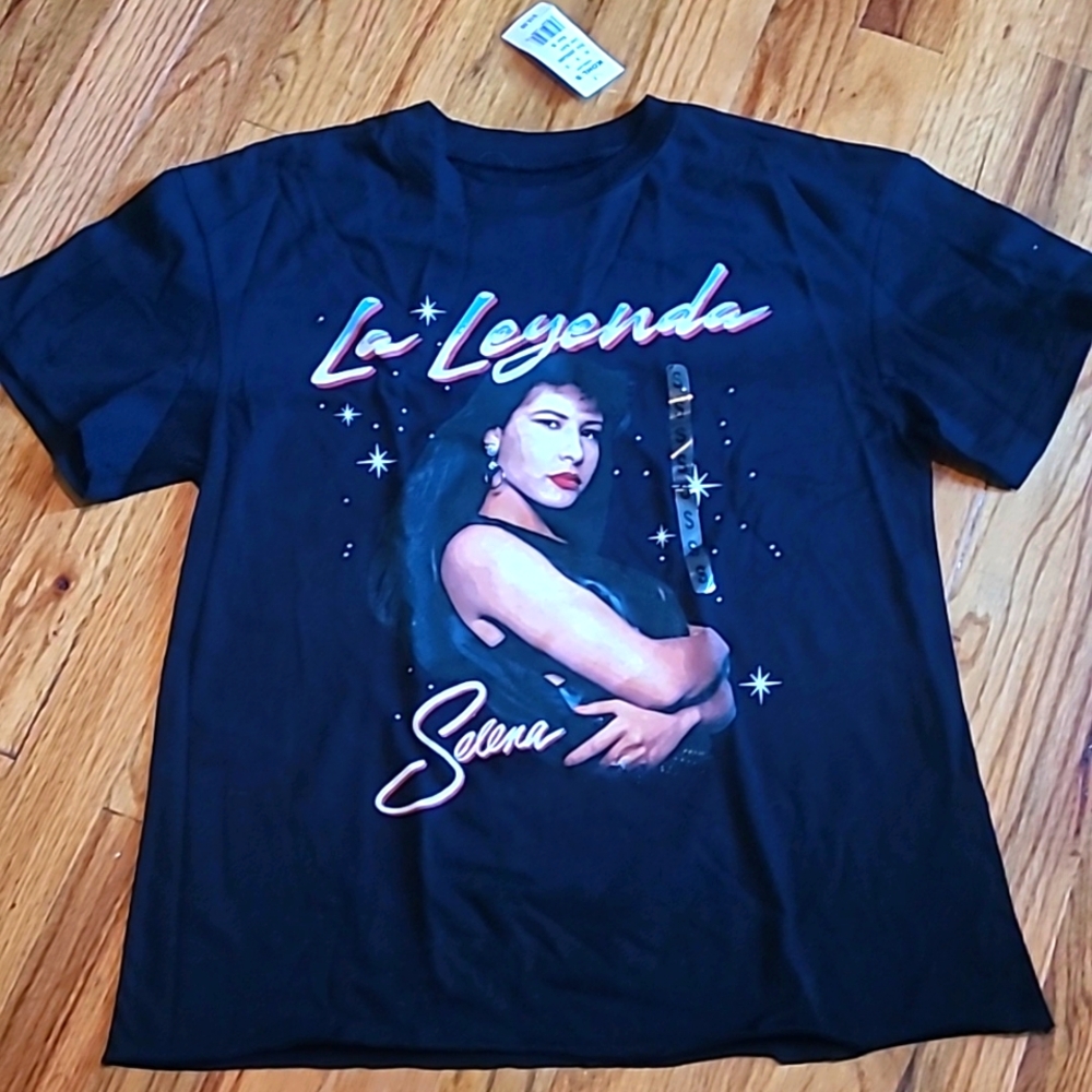 The legend Selena tee shirt, new